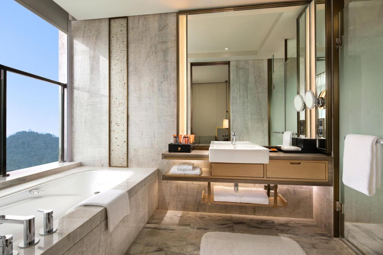 Готель Crowne Plaza Xiangxi Финхуан Екстер'єр фото