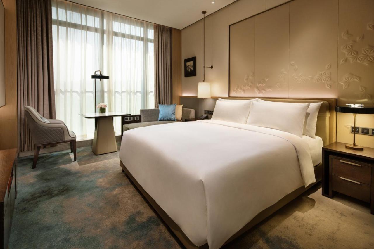 Готель Crowne Plaza Xiangxi Финхуан Екстер'єр фото
